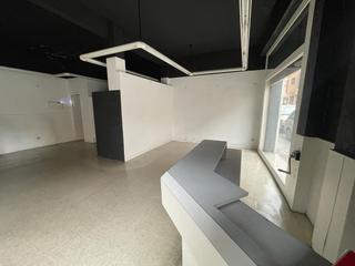 Local commercial à Llevant. Venta local comercial en igualada zona la masuca 84m2!!