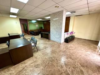 Rent Business premise in Vilanova del Camí. Alquiler local en vilanova del camí zona centro!!