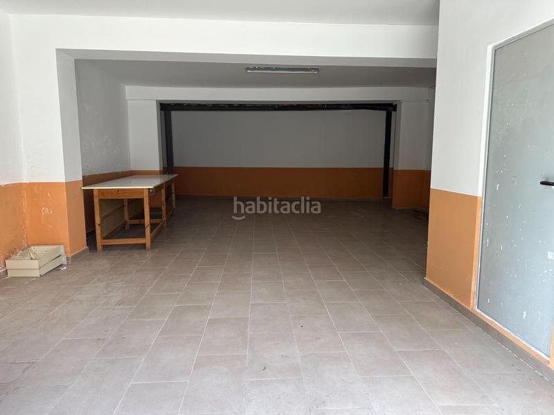 Foto 5eff0bf2-d224-441a-845e-ccc5e3a48773. Local comercial a Centre Igualada