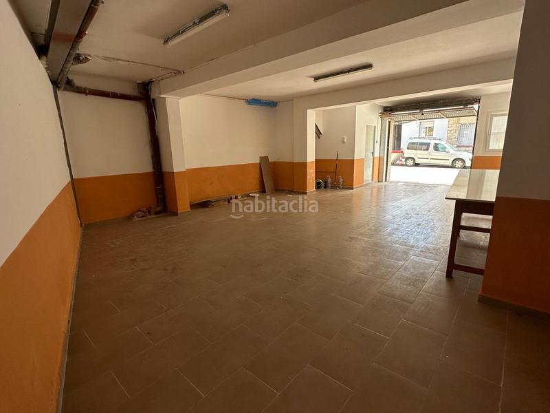 Foto 80cc9907-1b4f-42b8-b895-b02d0676b4a9. Local comercial a Centre Igualada