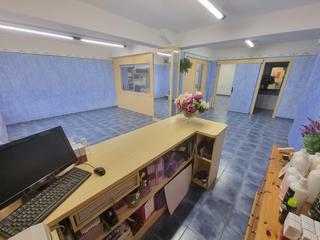 Location Local commercial à Centre. Venta dos locales en igualada zona poble sec 108m2!!