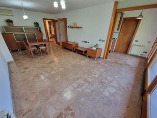 Appartement à Llevant. Venta piso en igualada zona poble sec parking, trastero y jardín