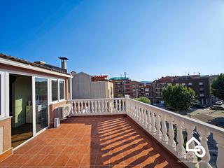 Piso en Vilanova del Cam. Venta piso en vilanova del cam zona estacin buhardilla y dos t