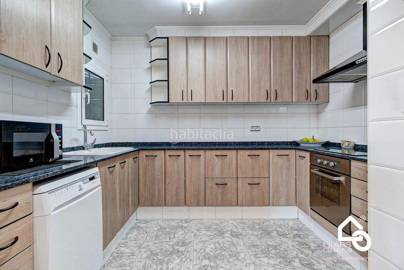 Foto 34ba655c-7450-44b7-8dc0-7a704c176bad. Piso venta piso zona estación buhardilla y dos terrazas!! en Vilanova del Camí