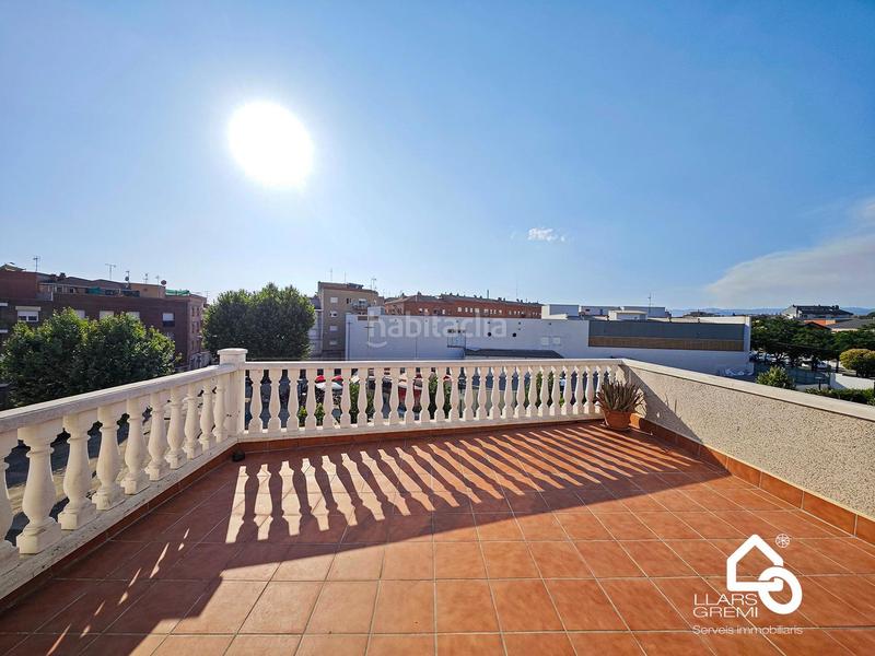 Foto 6cb3f606-86ad-41b7-9dd9-f270bfd7d1fe. Piso venta piso zona estación buhardilla y dos terrazas!! en Vilanova del Camí