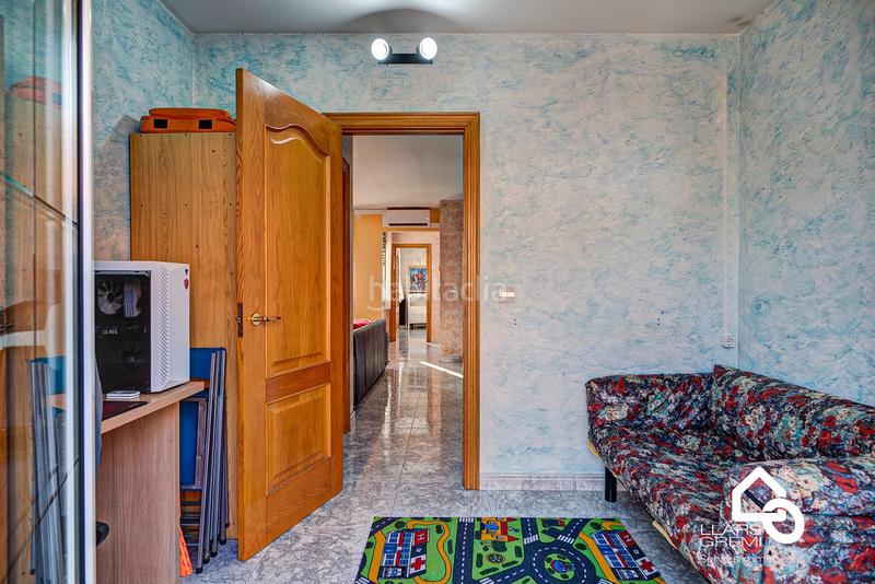 Foto b6598c2b-d99b-4e71-85c7-4b47827a5e9e. Piso venta piso zona estación buhardilla y dos terrazas!! en Vilanova del Camí
