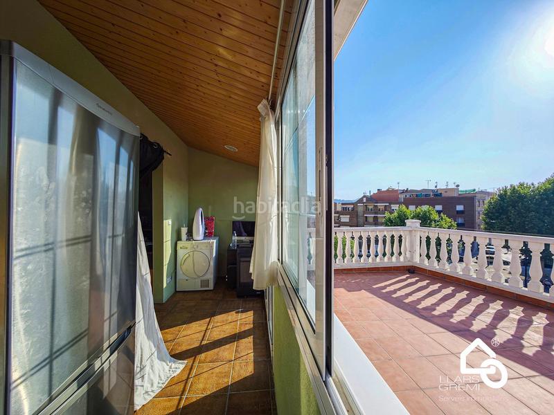 Foto de1afb21-6307-4b4a-a591-d53edc5bca37. Piso venta piso zona estación buhardilla y dos terrazas!! en Vilanova del Camí