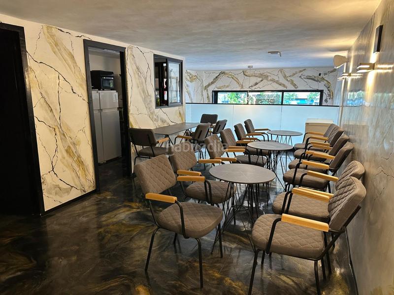 Foto a5a6147b-6c6c-4487-a040-6ccb6f1a9c77. Pas-de-porte local commercial dans Centre Igualada