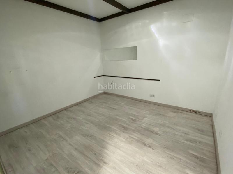 Foto e36550dd-b461-4b71-8e5b-c0f107dba125. Location local commercial dans Santa Margarida de Montbui