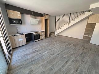 Dplex a Vilanova del Cam. Venta dplex en vilanova del cam zona barri la pau nuevo a estr