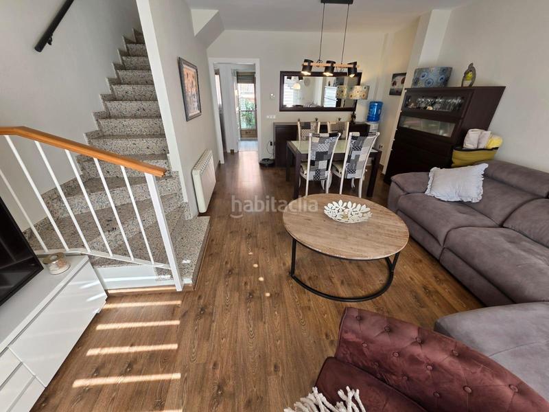 Foto b36b8fe3-9eaa-4da0-8d5e-281918ca275f. Casa adossada amb calefacció aparcament a Bruc (El)