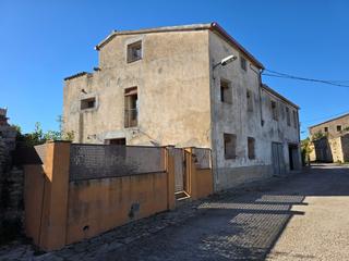 Casa en Llacuna (La). Venta casa en la llacuna zona rofes garaje i jardn!!