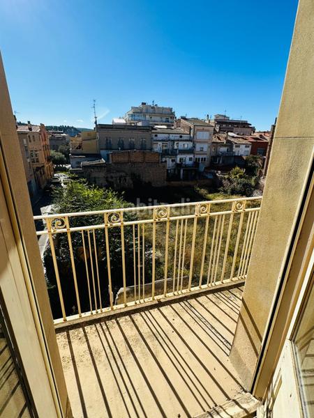 Foto 5e884afb-e77a-4e23-b205-8dcfbd6619c6. Casa amb calefacció aparcament a Centre Igualada