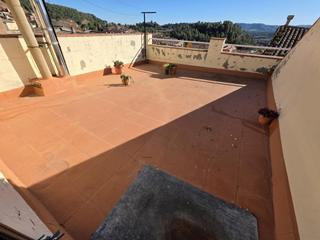 Casa in Jorba. Venta casa en jorba zona centro garaje, terraza y vistas!!