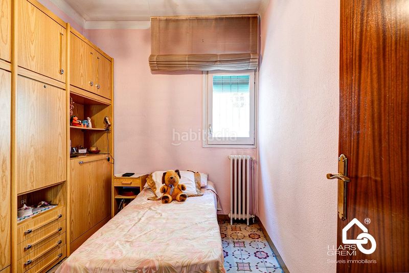 Foto da36c293-abaf-4d25-aa6f-6a1834b60ed9. Casa amb aparcament a Poble Sec Igualada