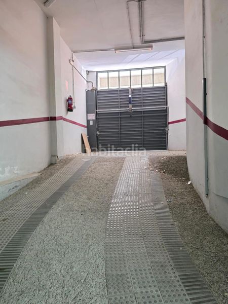 Foto 2037d106-076f-4495-982c-841e07fa9082. Aparcament cotxe a Ponent - Set Camins Igualada