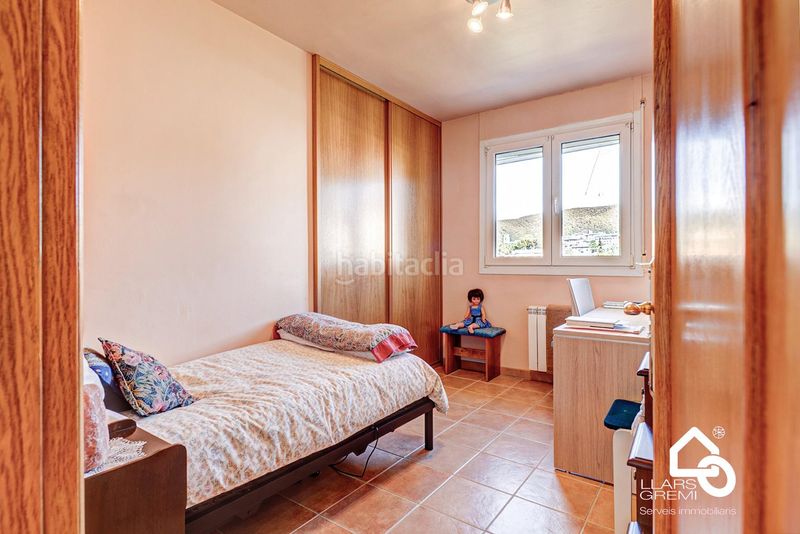 Foto d1818633-0cce-40b8-8b89-5b9b8c2db3e0. Casa amb calefacció aparcament a Llacuna (La)