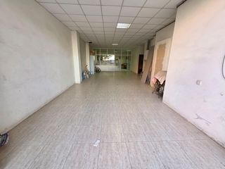 Miete Geschäftsraum in Poble Sec. Venta o alquiler de local comercial en igualada zona poble sec 2