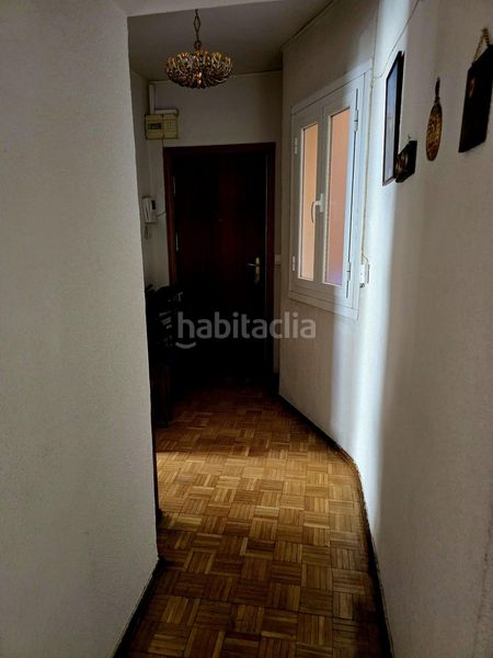 Foto 1b46e91d-8585-4d8f-9689-78d3f5659eb5. Pis amb calefacció a Guindalera Madrid