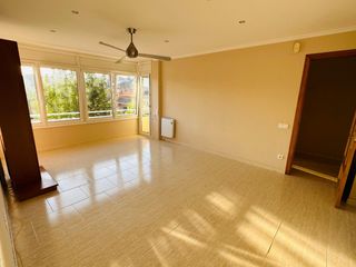 Rent Flat in Calaf. Alquiler piso en calaf 3 habitaciones, parking y trastero!!