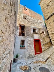 Casa a Sant Guim de Freixenet. Venta casa en st. guim de freixenet zona b. st. domi amb pati i