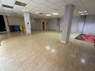 Lloguer Local Comercial a Capellades. Alquiler local en capellades zona centro 134m2!!