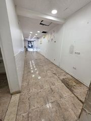 Lloguer Local Comercial a Centre. Alquiler local comercial en igualada zona centro 98m2!!