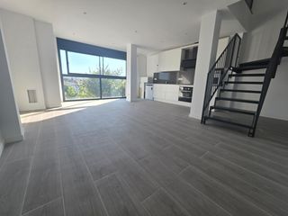 Duplex in Poble Sec. Venta dúplex en igualada zona estación vieja obra nueva, excelen