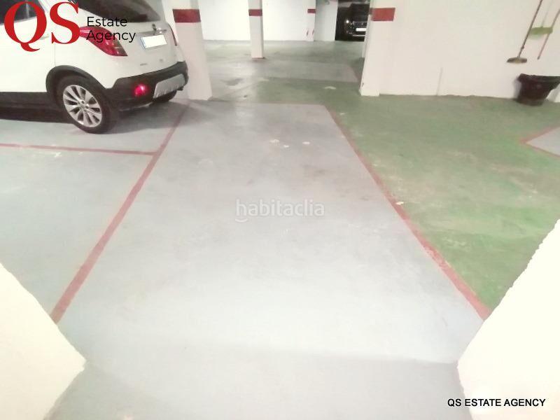 Foto 27fe9432-902a-4cb7-8e3b-b3ed915ba166. Parking coche lote de cinco plazas de parking al centro en Cunit