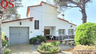Casa a Mas Altaba - El Molí. Casa con piscina y jardín en urbanización mas altaba, maçanet de