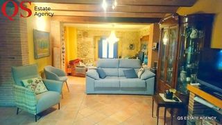 Casale in Caldes de Malavella. Casa de pueblo en el centro de caldes de malavella