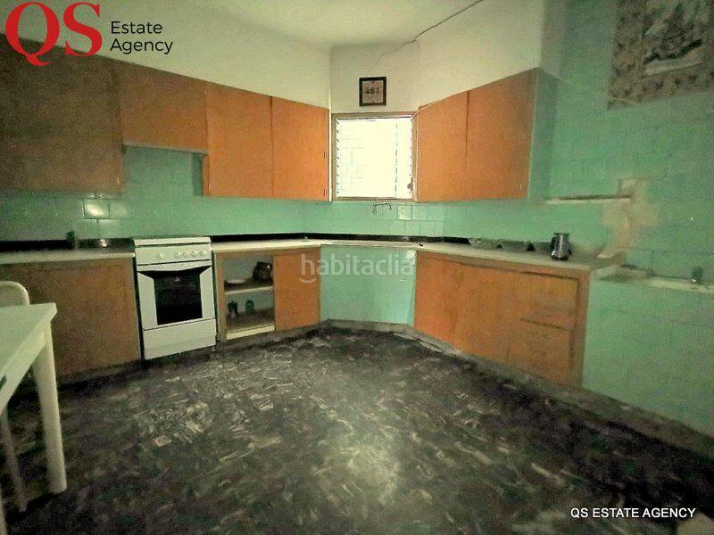 Foto 1a6e7ad6-446e-4793-99aa-a4d590cdf037. Casa pareada casa de pueblo en semicentro en Centre Blanes