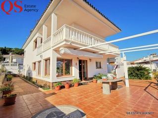 Casa a Vilartagues-Tueda de Dalt. Casa con vistas al mar en sant feliu de guixols
