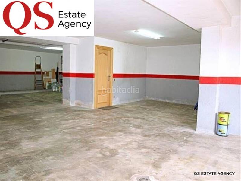 Foto 24bcee60-7b3e-4d21-b96e-2452699bfbc4. Casa  con jardín en centro en Centre Blanes