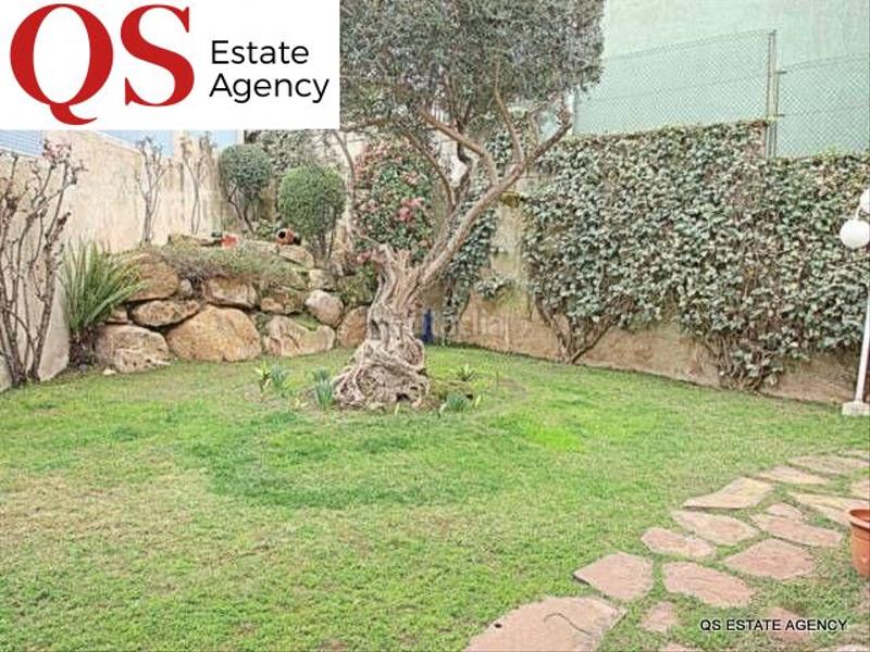 Foto 6ac79c22-2e10-4bf0-9e76-bc7eab34e3db. Casa  con jardín en centro en Centre Blanes