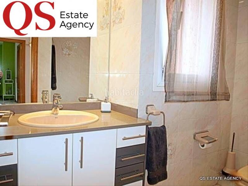 Foto e8e06c3f-ad49-4894-b0a4-460ee9815c2b. Casa  con jardín en centro en Centre Blanes