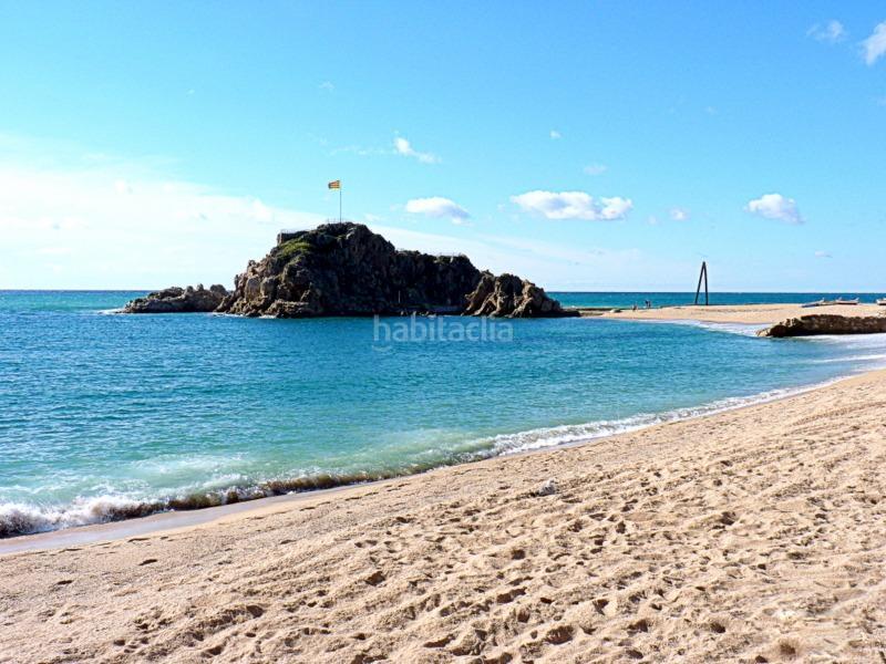 Foto 81f4948c-b539-46a9-8bf0-9d0ed9621568. Casa  con vistas al mar en cala sant francesc, en Blanes