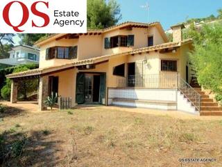 Casa a Santa Cristina-Sant Francesc. Casa con vistas al mar en cala sant francesc, blanes