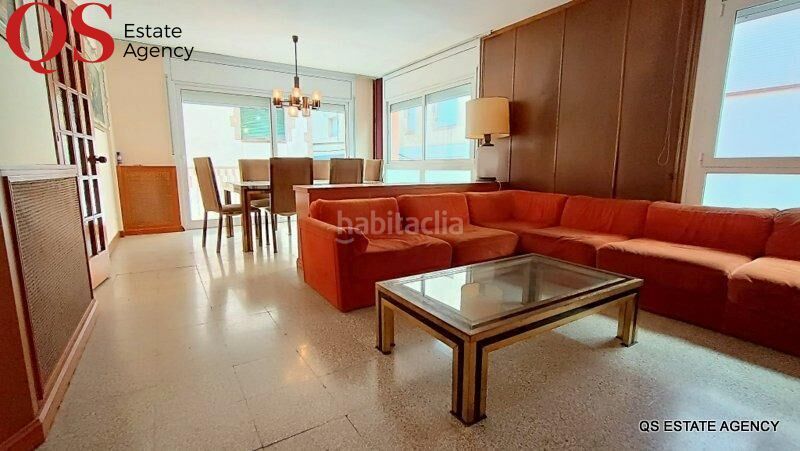 Foto e8764f47-7cc8-4c2b-8d78-ee1a474a107a. Edifici a Centre Blanes