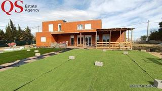 Casa a Riudarenes. Casa de reciente construcción en urbanización can fornaca, riuda