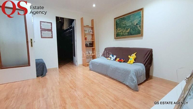 Foto 46d31e77-871d-4ed2-964f-94282e7c09b1. Casa adossada a Calella