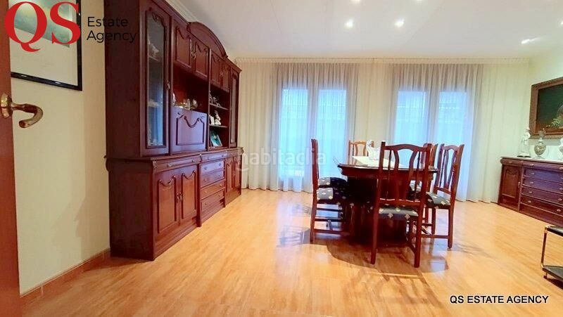 Foto c40e23b9-5472-4d21-8be0-5c639c5af640. Casa adossada a Calella