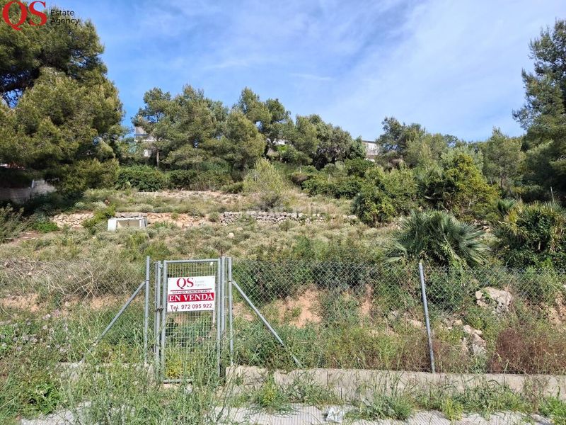 Foto c203bc49-cae0-44ac-b458-5973e02d34ab. Terreny residencial a costa Cunit - els jardins - els rosers Cunit