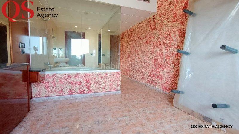 Foto 067a5870-f64c-4f3e-ac61-869f6550473b. Edificio hotel con piscina en Terrafortuna - Puig Ventós Vidreres