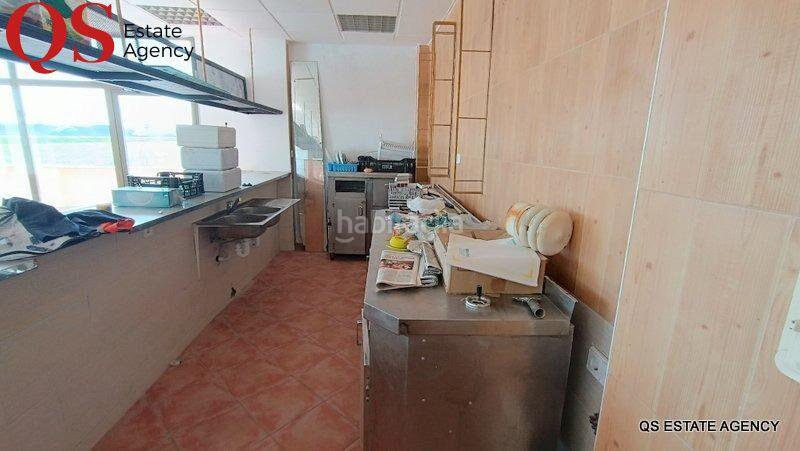 Foto b64c4992-59ab-4f20-b948-25fa3685681b. Edificio hotel con piscina en Terrafortuna - Puig Ventós Vidreres