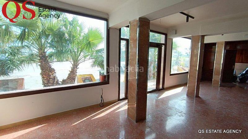 Foto faeeeb9d-18f5-4066-939f-bd92d57dda3c. Edificio hotel con piscina en Terrafortuna - Puig Ventós Vidreres