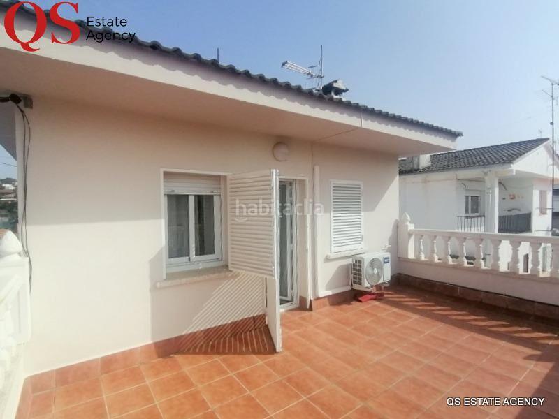 Foto 275a5846-8cde-46a8-96ab-3641839f4184. Casa amb calefacció aparcament piscina a Cunit residencial Cunit