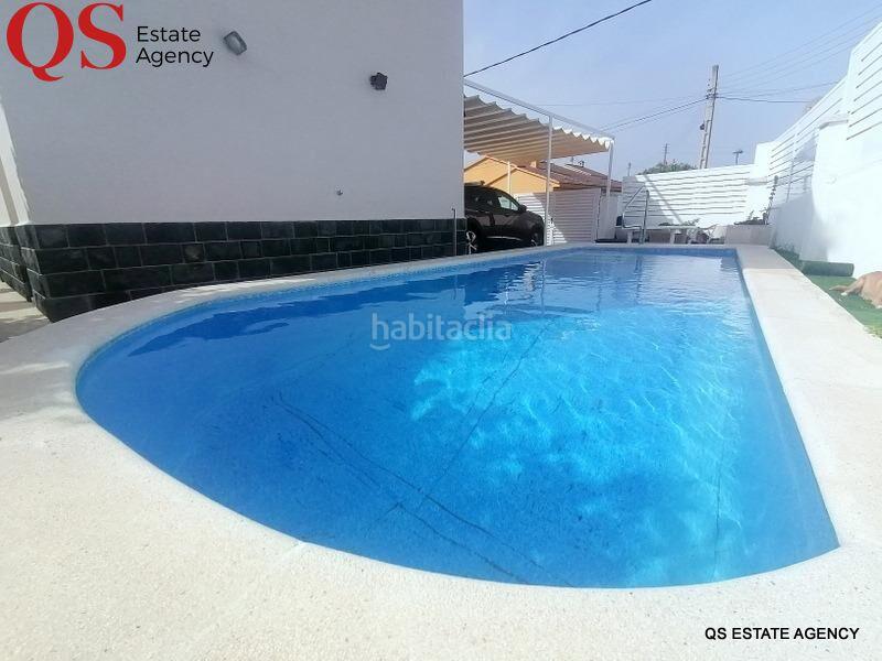 Foto 7092f003-bc26-463b-86ab-a3c83695f7ee. Casa amb calefacció aparcament piscina a Cunit residencial Cunit