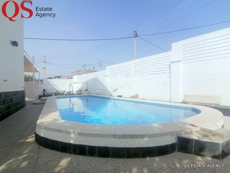 Foto f08e4531-8020-4cea-b757-a5615ecde703. Casa amb calefacció aparcament piscina a Cunit residencial Cunit