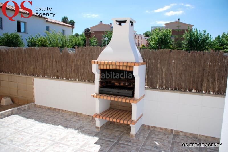 Foto 12839bb0-e7a8-4e19-80cb-007d302a3a8f. Casa adossada amb calefacció aparcament a pla de maset - cap de Salou Salou